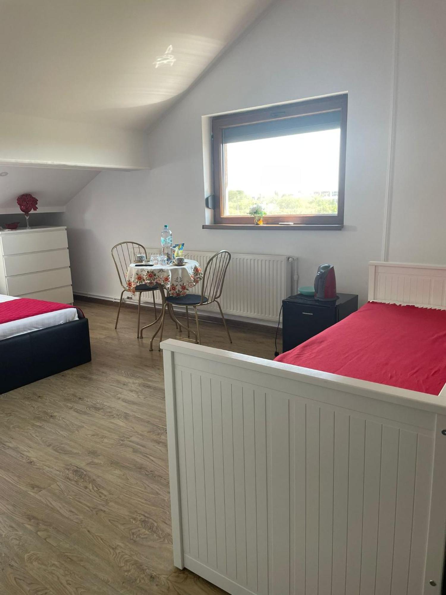 Ami Residence Bucharest Airport&Therme&Parking 오토페니 외부 사진